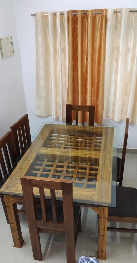 Soly'S Villa Homestay Munnar Exteriör bild